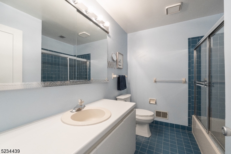 WINDMILL POND - Residential