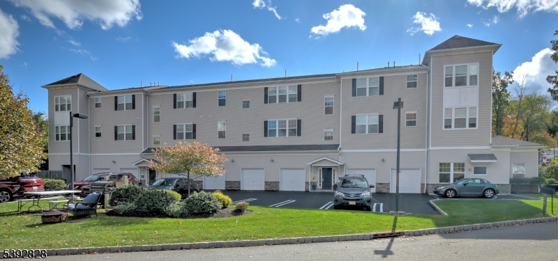 Brookland at LakePoint - Residential