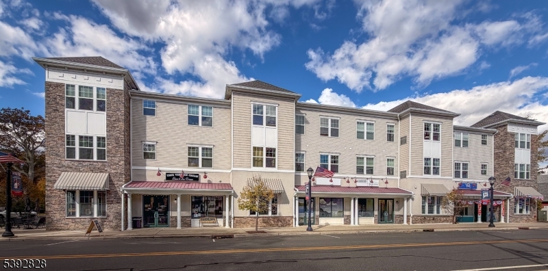 Brookland at LakePoint - Residential