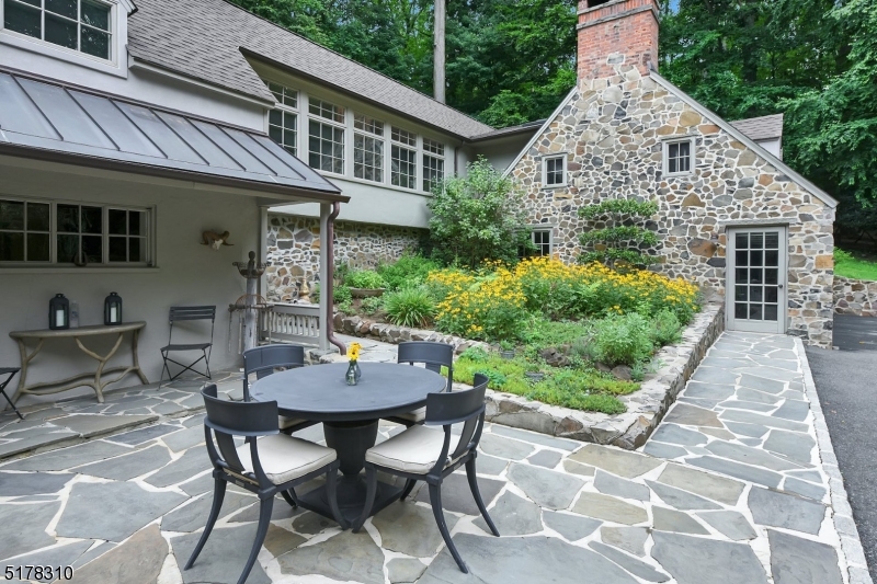 Llewellyn Park - Residential