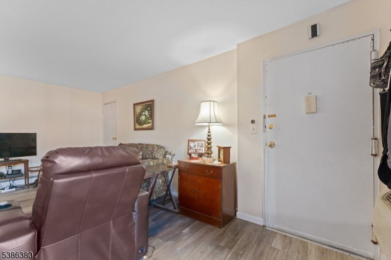 Alexandria at Hillsborough - Residential