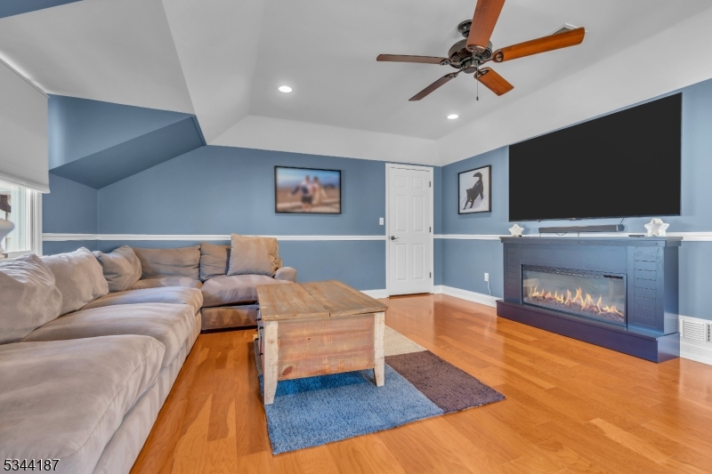 King Cove Lake Hopatcong - Residential