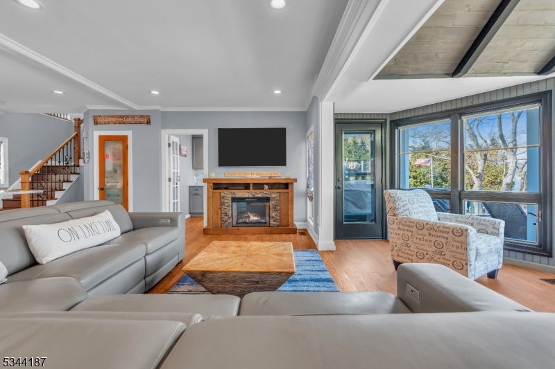 King Cove Lake Hopatcong - Residential