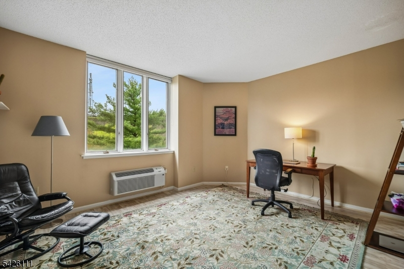 Crown View Manor - Residential