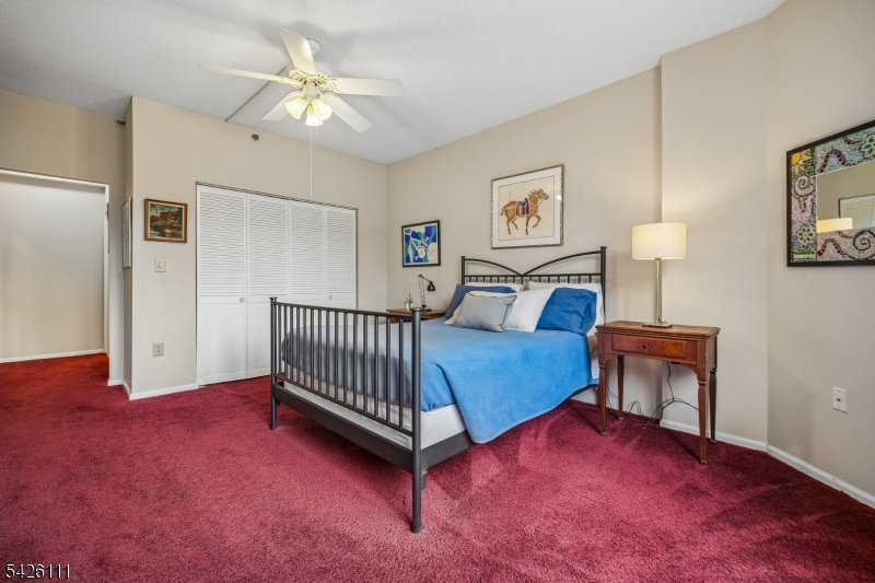 Crown View Manor - Residential