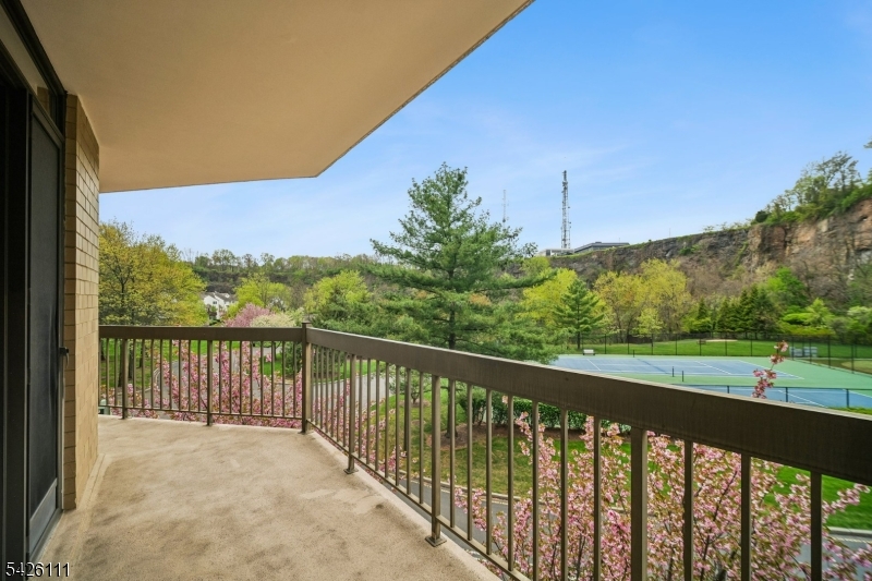 Crown View Manor - Residential