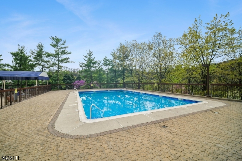 Crown View Manor - Residential