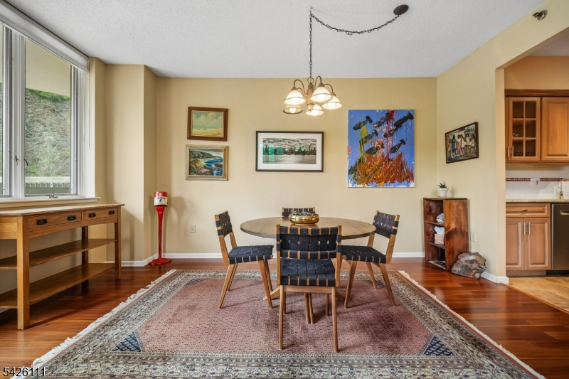 Crown View Manor - Residential