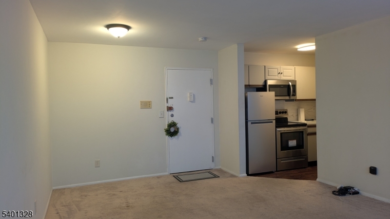 Bloomridge Condos - Residential Lease