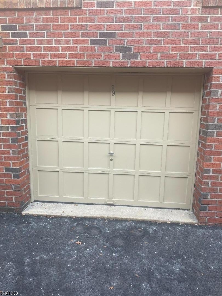 Bloomridge Condos - Residential Lease