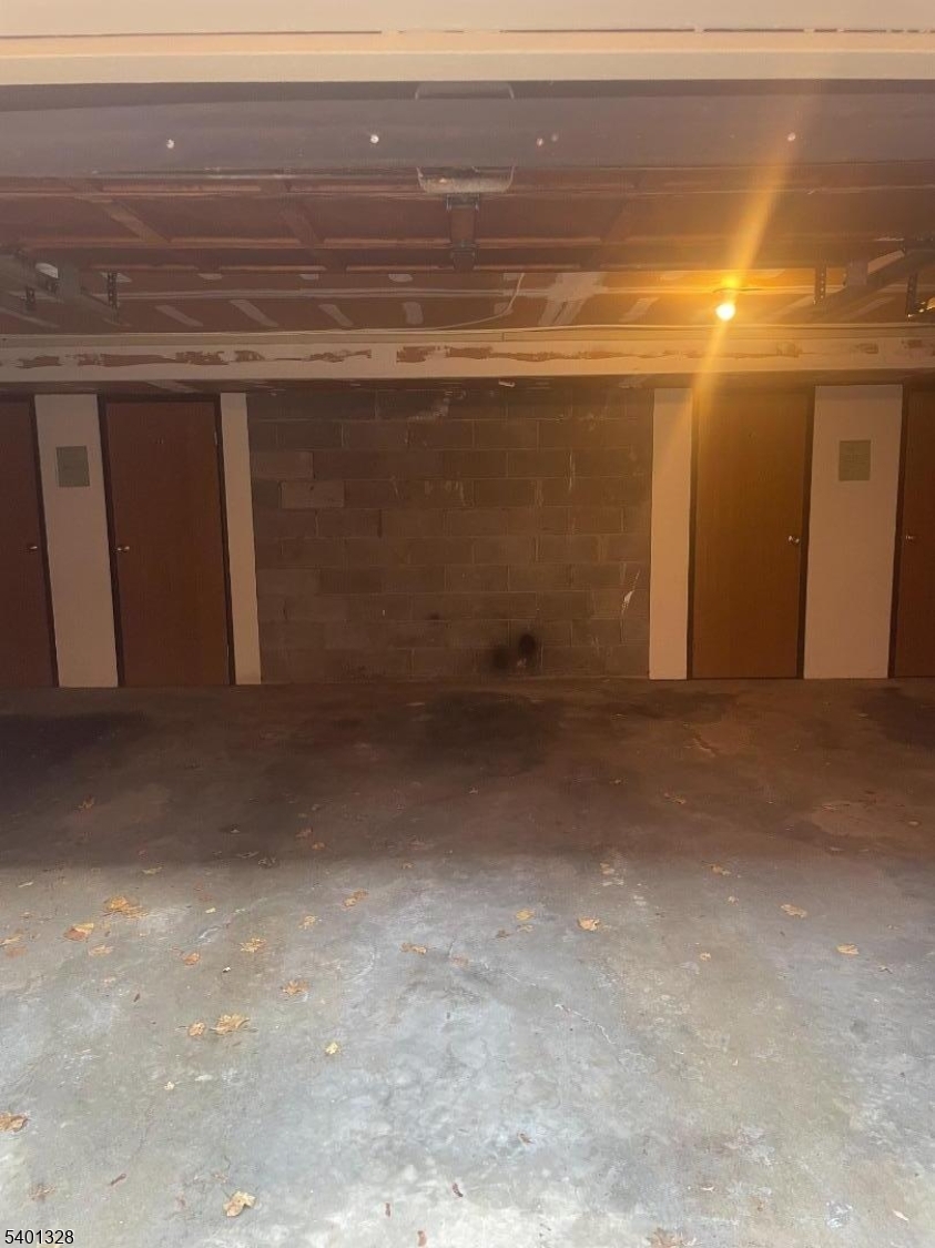 Bloomridge Condos - Residential Lease