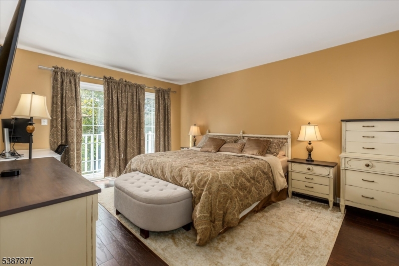 Riverwalk - Residential