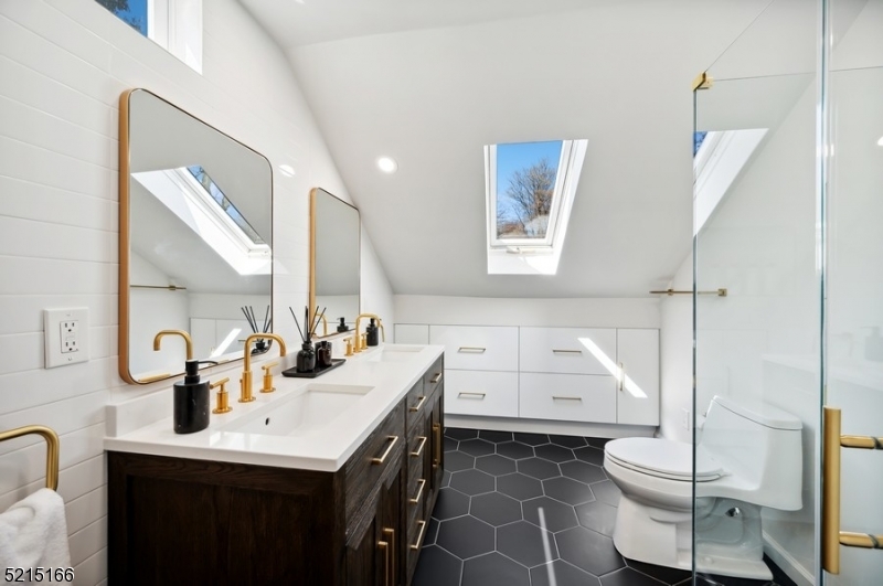 Cromwell Hills - Residential