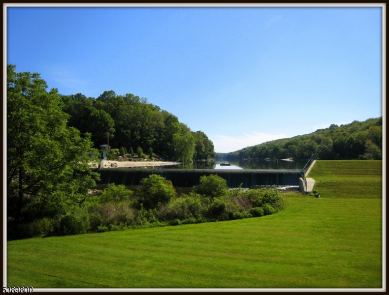 Paulinskill Lake - Residential