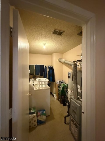 Vandarhaven - Residential Lease