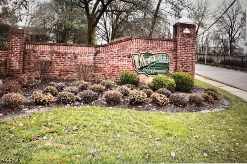 Vandarhaven - Residential Lease