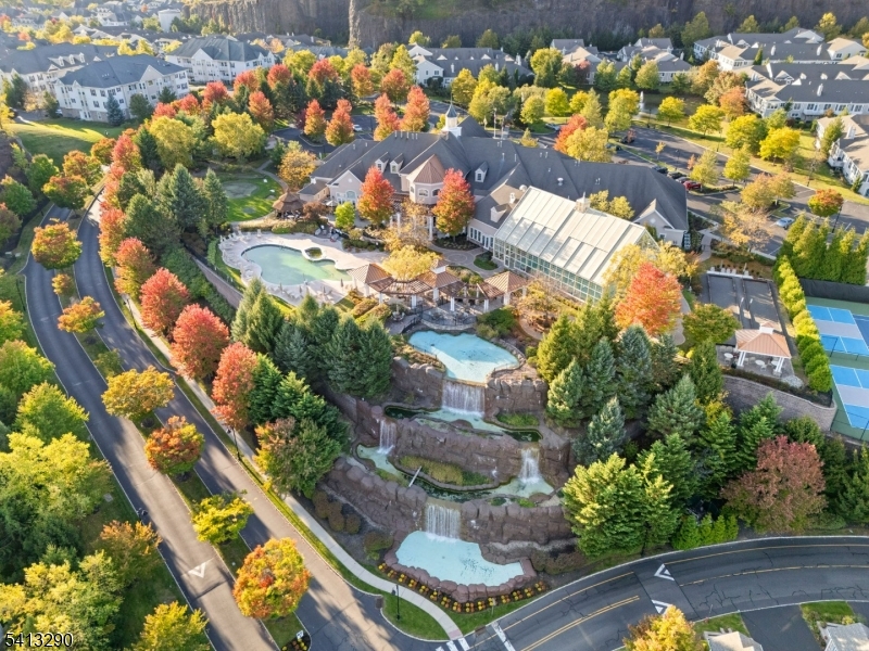 Four Seasons At Great Notch - Residential