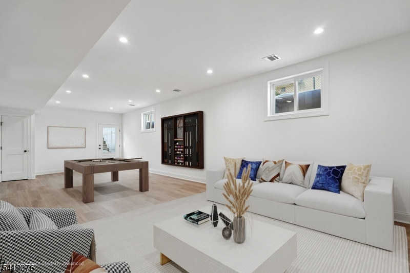 Collins - Residential