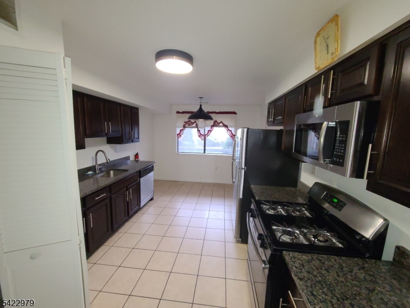 Edison Glen - Residential