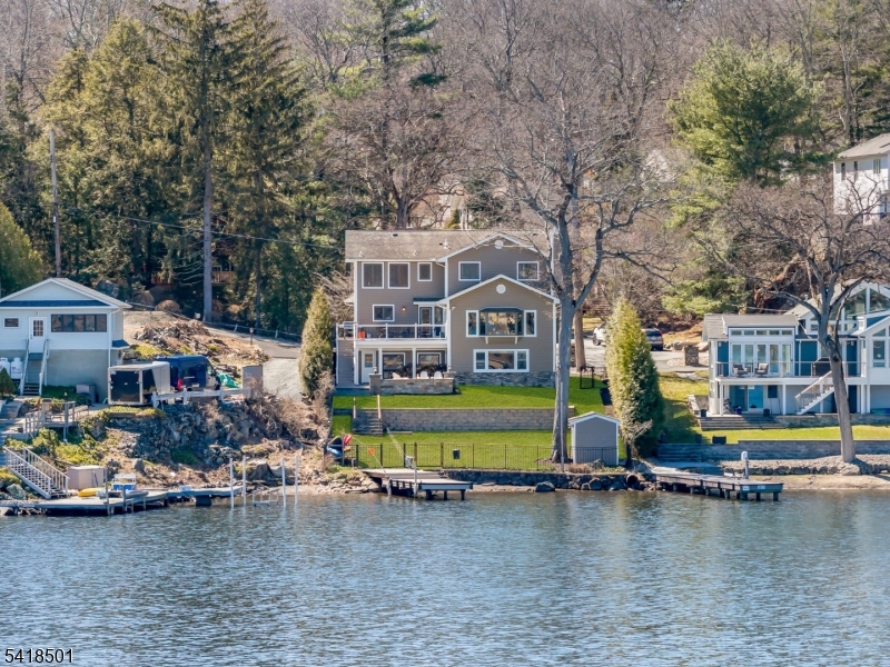 WILDWOOD SHORES - Residential