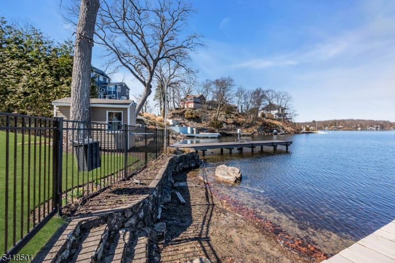 WILDWOOD SHORES - Residential