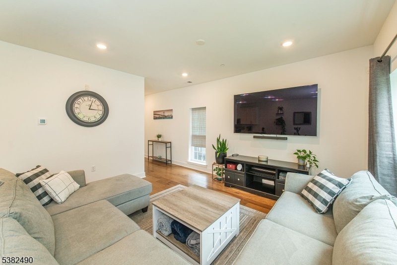 Collection at Morris Plains - Residential