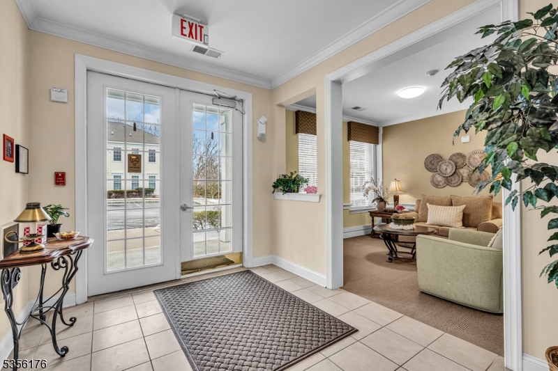5006 Brookfield Glen Dr 06