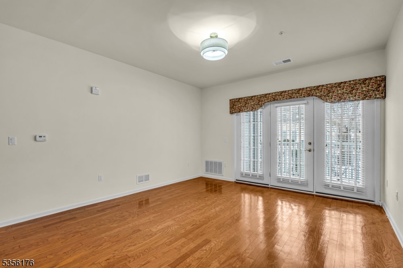 5006 Brookfield Glen Dr 06