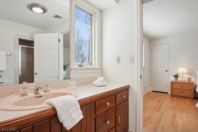 New Vernon - Residential