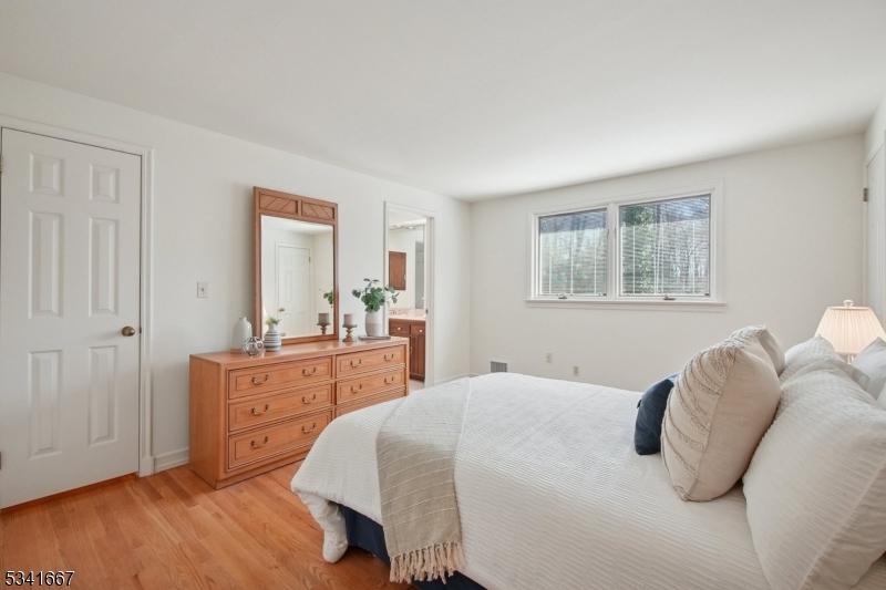 New Vernon - Residential