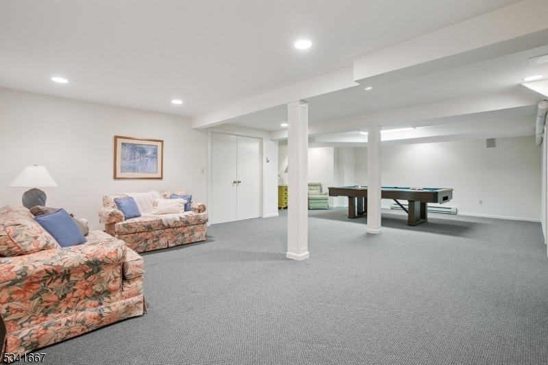 New Vernon - Residential