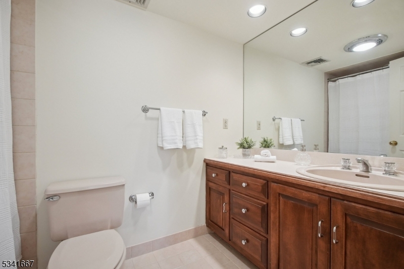 New Vernon - Residential