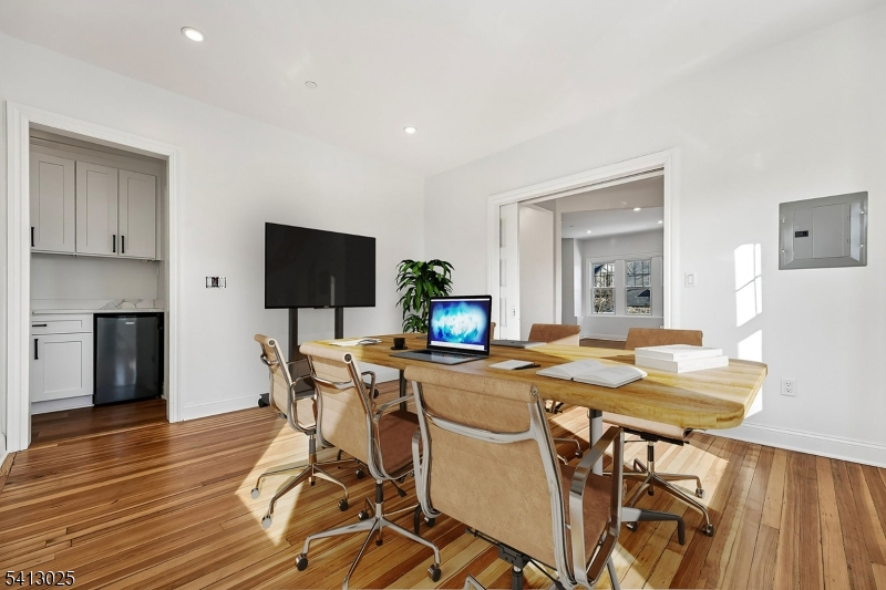 Northside - Commercial Lease