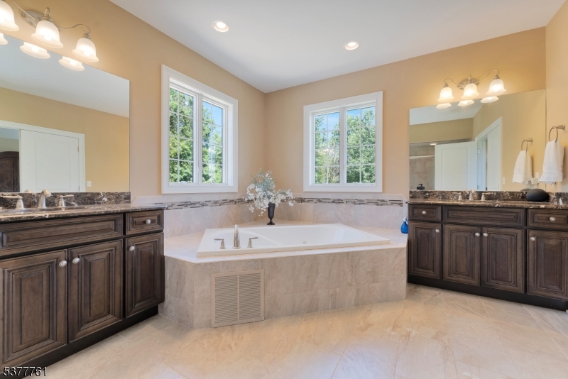 Crystal Glenn - Residential