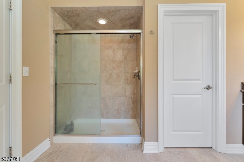 Crystal Glenn - Residential