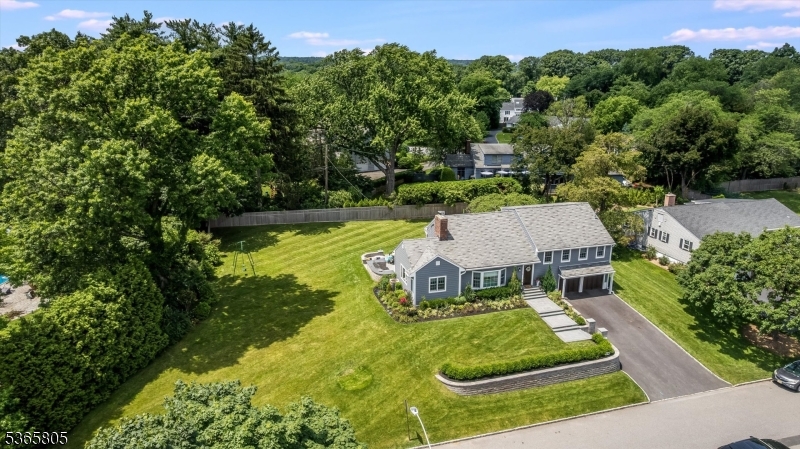 Fairway/Yantacaw Brook - Residential