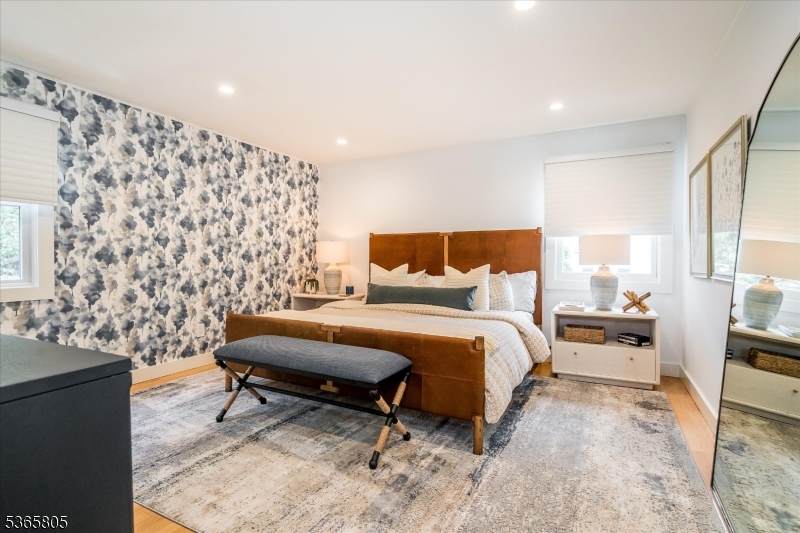 Fairway/Yantacaw Brook - Residential