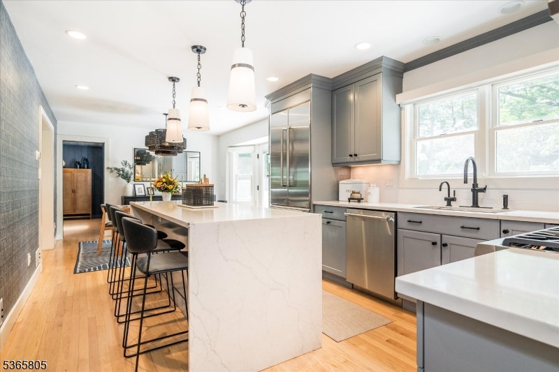 Fairway/Yantacaw Brook - Residential