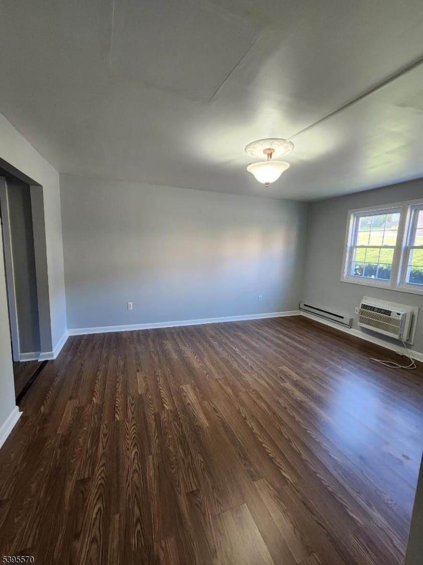 Mountainview Manor - Residential Lease