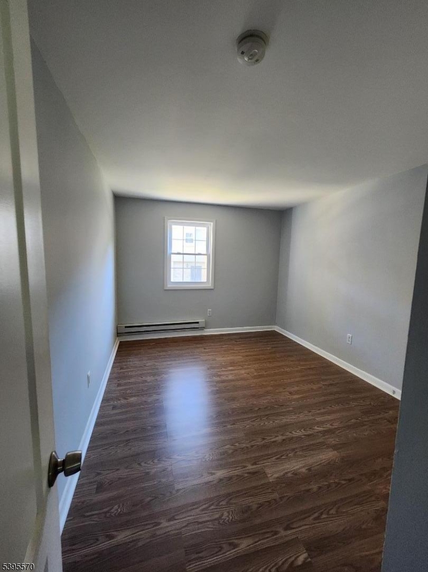 Mountainview Manor - Residential Lease