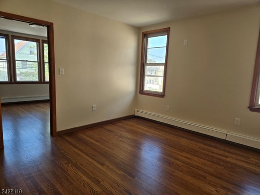 833 JACKSON AVE, ELIZABETH, NJ 07201 - Image 1676babbdeb6efca2da5ee2115263c2d/1894946756