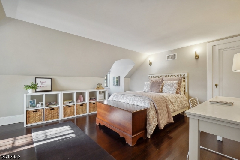 Upper Wyoming - Residential