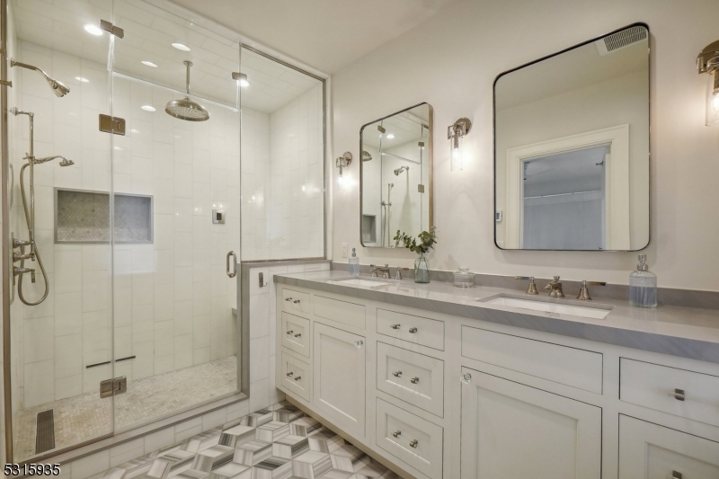 Upper Wyoming - Residential