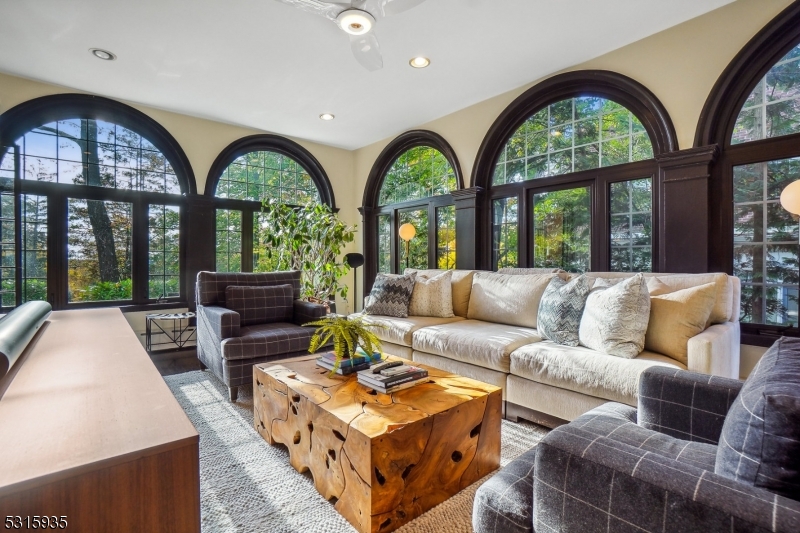 Upper Wyoming - Residential