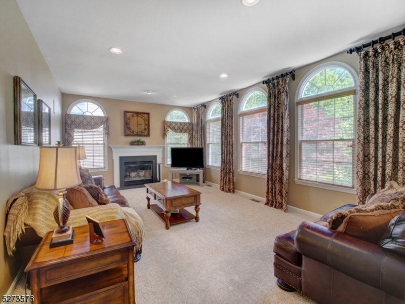 Poets Peak - Residential