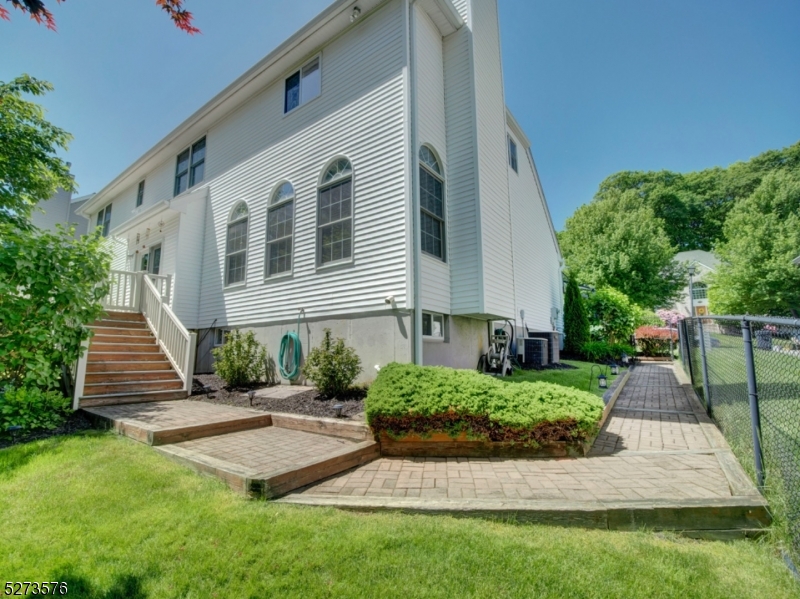 Poets Peak - Residential