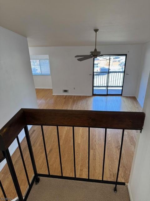 32 Summit Ct, Clinton Twp., NJ 08801 - MLS#: 3949769