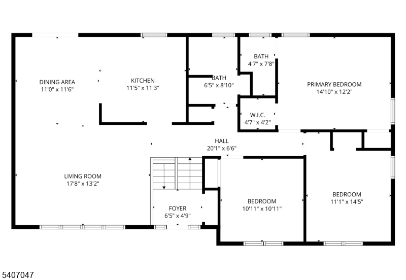 Main image without alt text