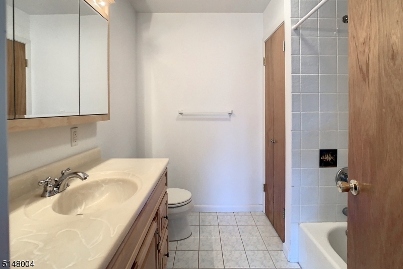 White Meadow Lake - Residential