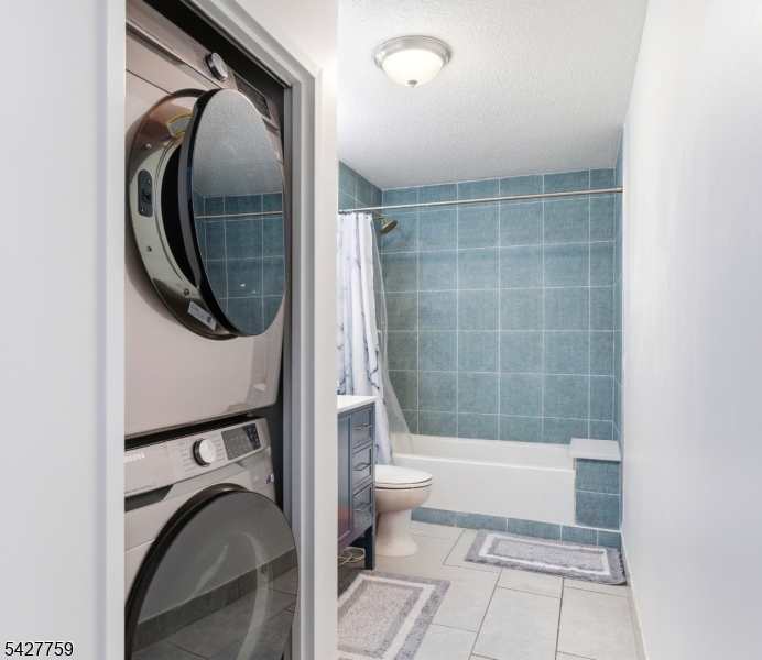 Harmon Cove Tower - Residential